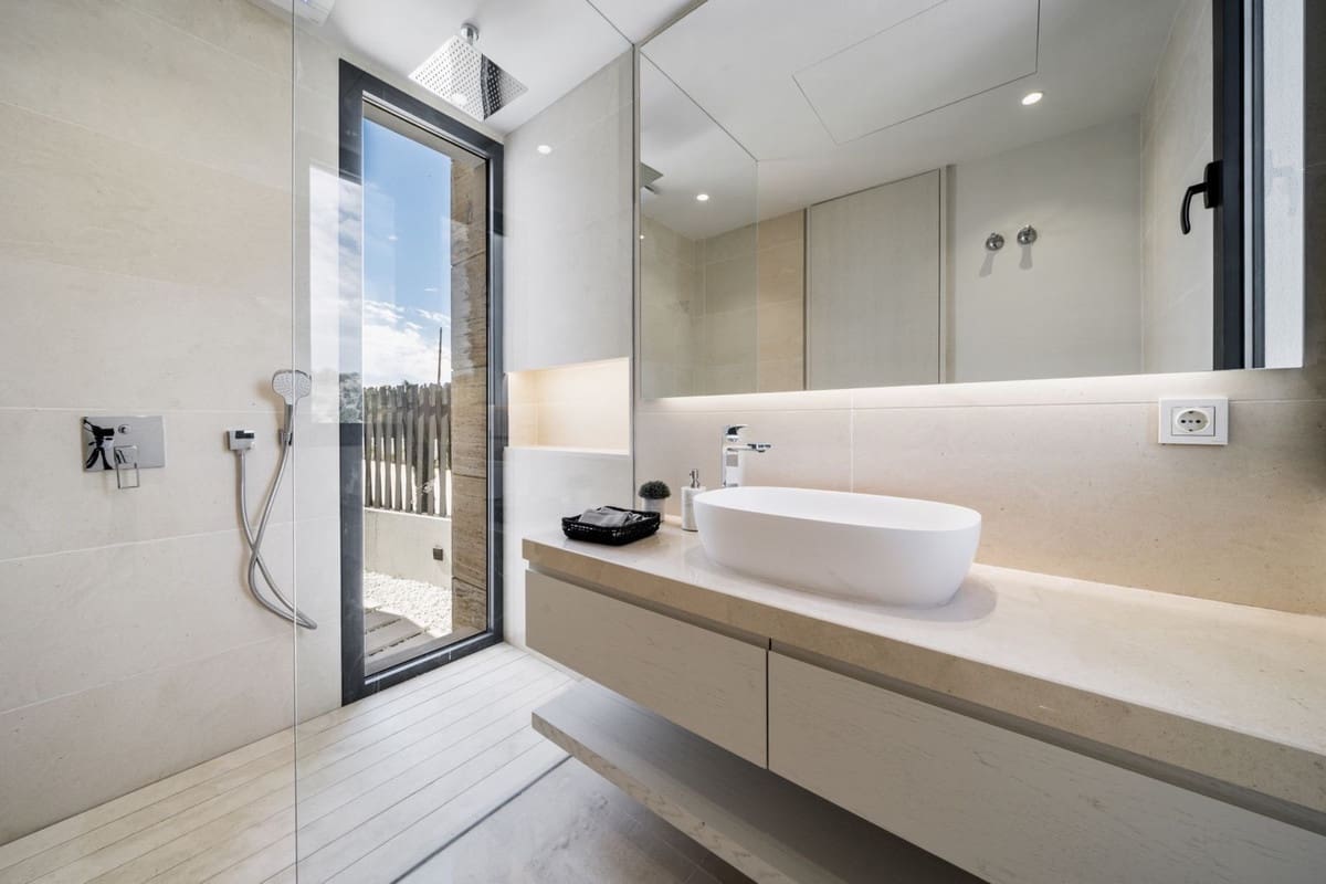 5 Zimmer Villa zu verkaufen in Golden Mile mit Pool Garage - 3.950.000 € (Ref: 7651879)