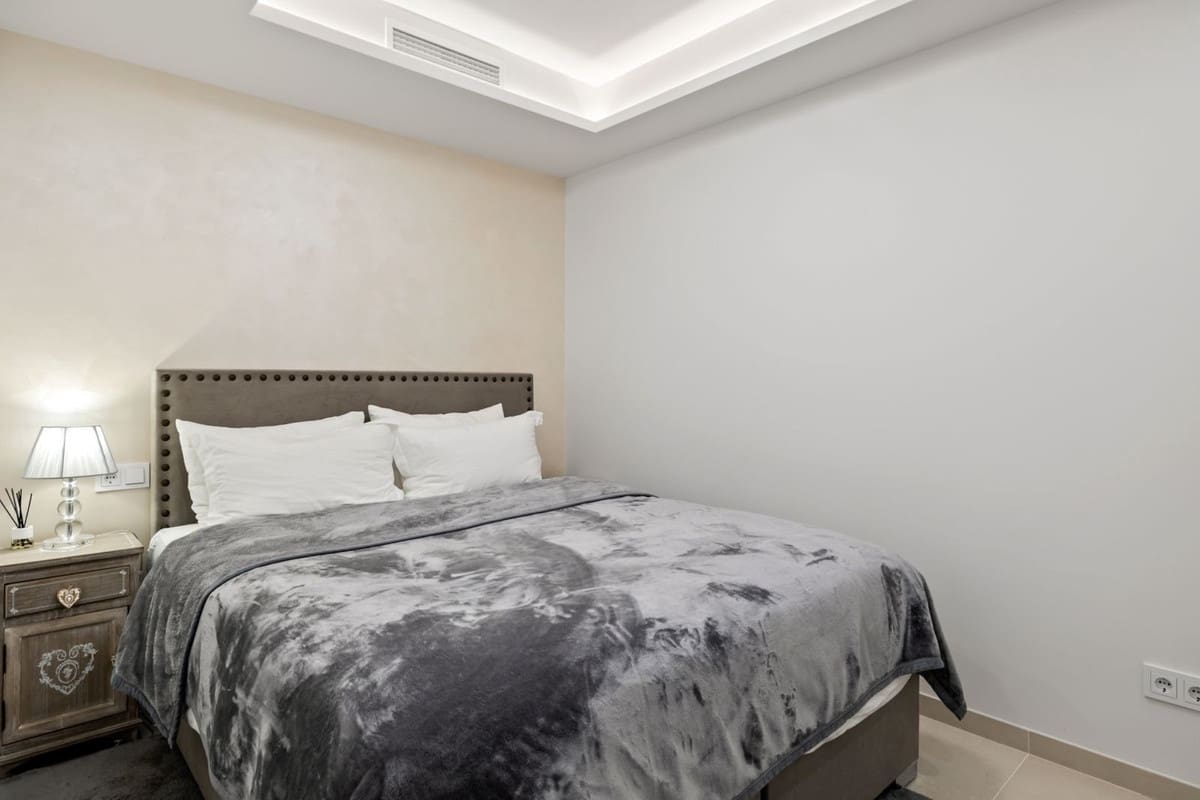 7 bedroom Apartment for sale in Nueva Andalucia with pool garage - € 4,300,000 (Ref: 7666037)