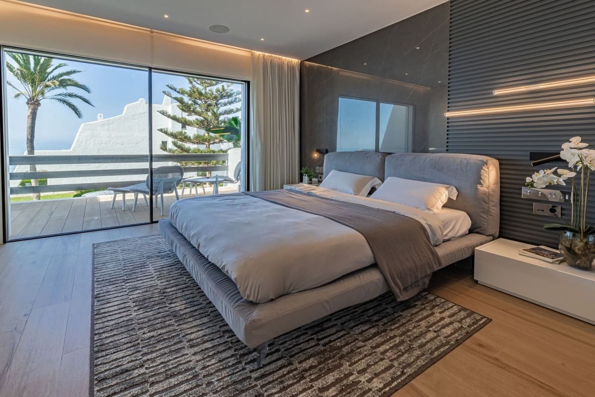 4 soverom Hus til salgs i Golden Mile med svømmebasseng garasje - € 5 460 000 (Ref: 7706213)