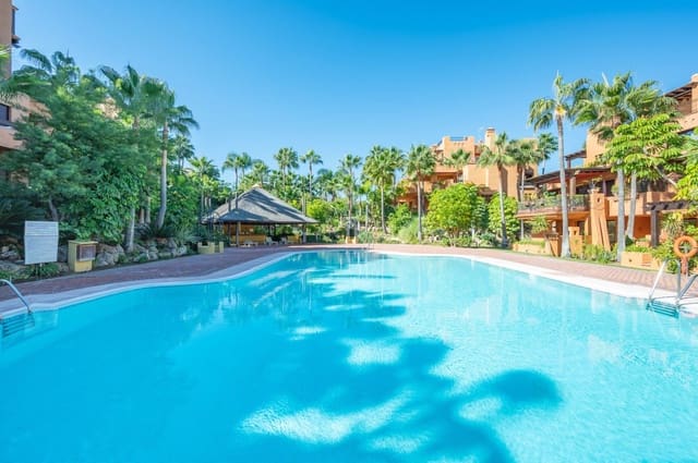 3 bedroom Apartment for sale in Nueva Andalucia, Marbella - € 1,900,000 (Ref: 7706215)