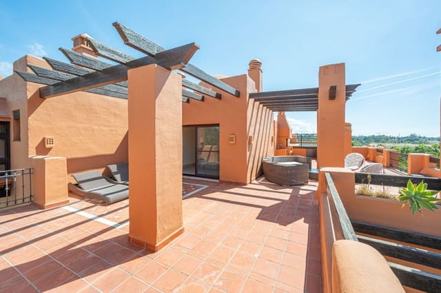 3 soverom Leilighet til salgs i Nueva Andalucia, Marbella - € 1 900 000 (Ref: 7706215)