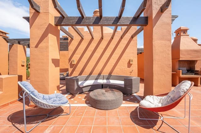 3 soverom Leilighet til salgs i Nueva Andalucia, Marbella - € 1 900 000 (Ref: 7706215)