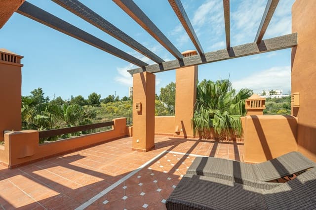 3 soverom Leilighet til salgs i Nueva Andalucia, Marbella - € 1 900 000 (Ref: 7706215)