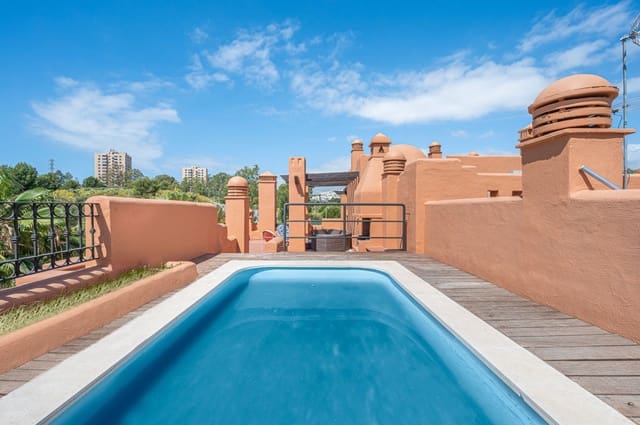 3 soveværelse Lejlighed til salg i Nueva Andalucia, Marbella - € 1.900.000 (Ref: 7706215)