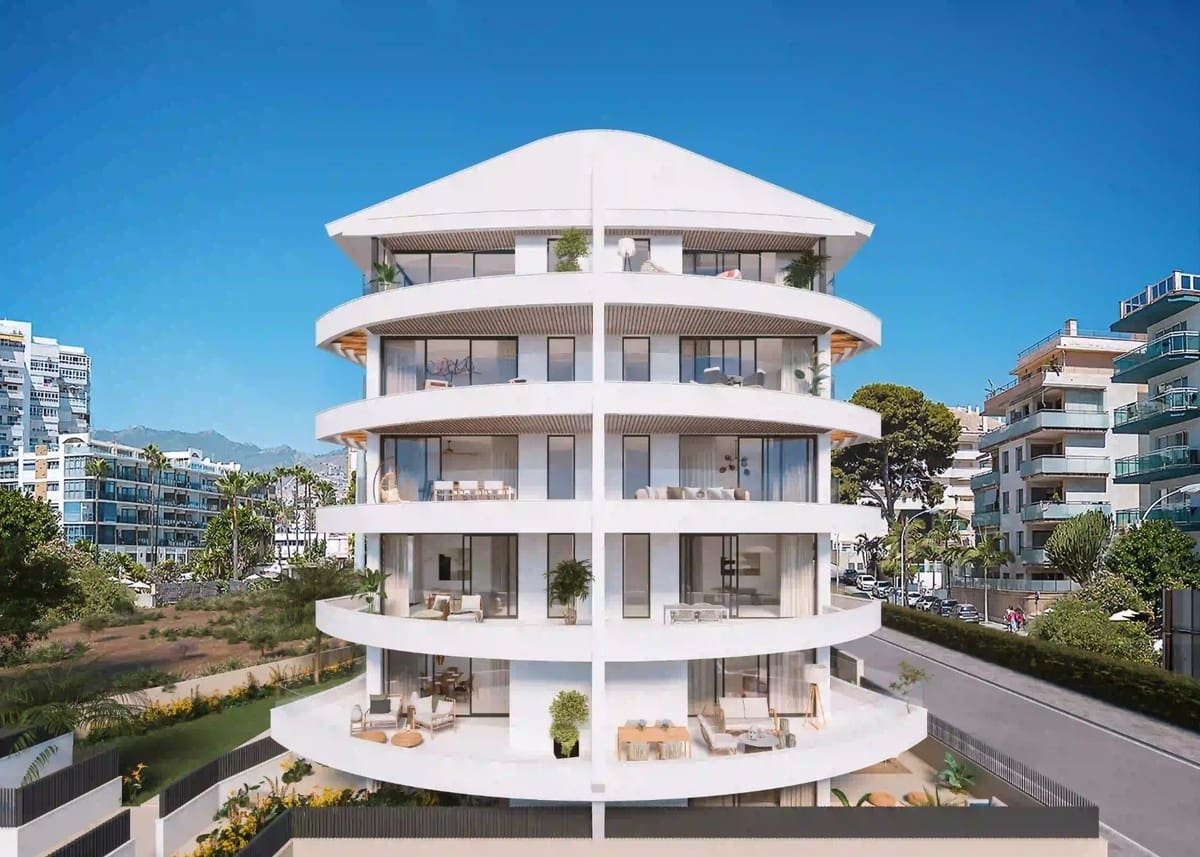 2 soverom Penthouse til salgs i Benalmadena med svømmebasseng garasje - € 1 038 000 (Ref: 7789154)