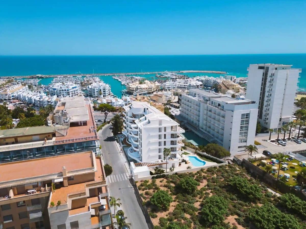 2 soverom Penthouse til salgs i Benalmadena med svømmebasseng garasje - € 1 038 000 (Ref: 7789154)