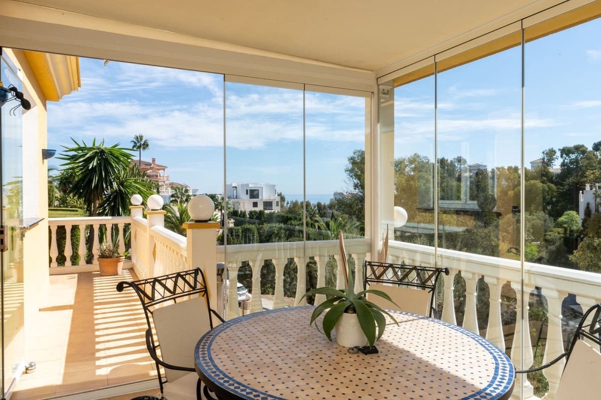 3 soveværelse Villa til salg i La Cala de Mijas med swimmingpool garage - € 1.375.000 (Ref: 7840717)