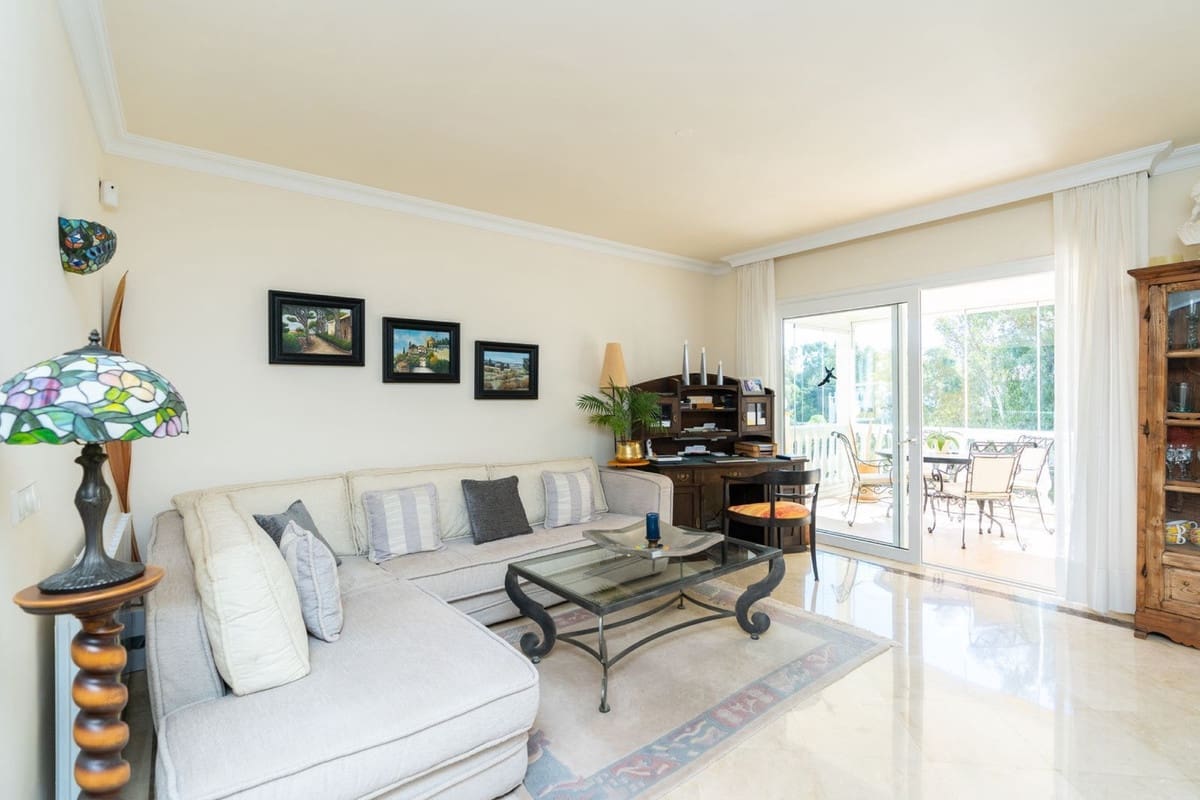 3 bedroom Villa for sale in La Cala de Mijas with pool garage - € 1,375,000 (Ref: 7840717)