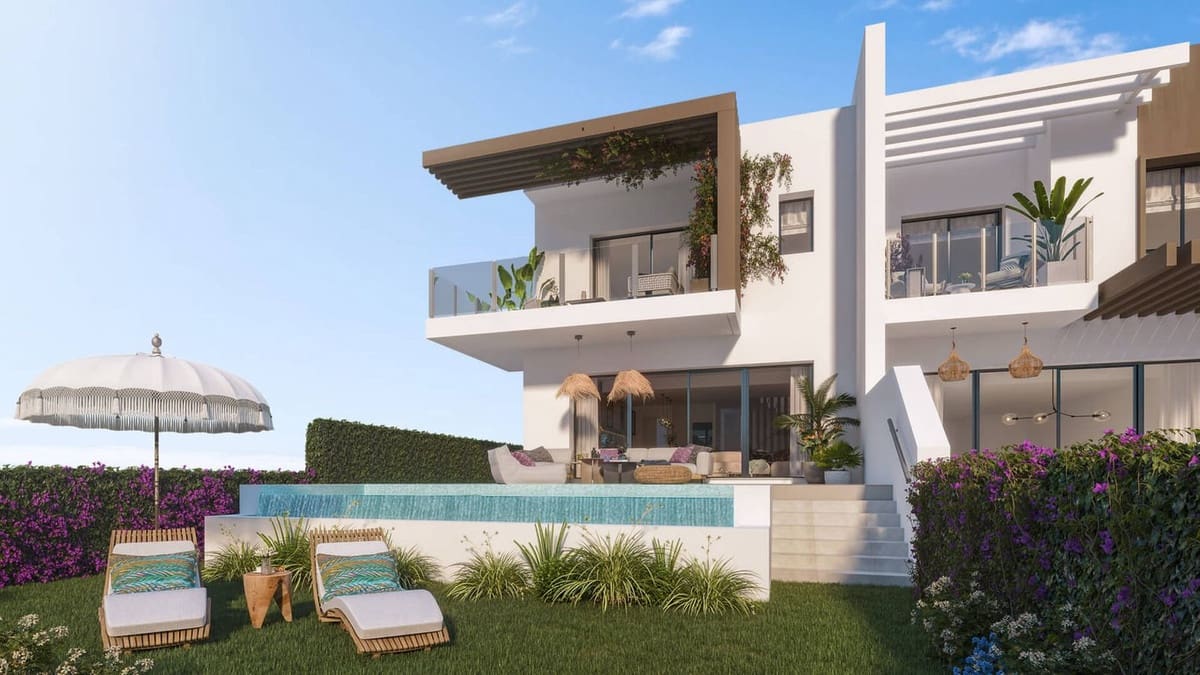 3 sypialnia Dom na sprzedaż w Mijas Costa z basenem garażem - 949 000 € (Ref: 7867653)