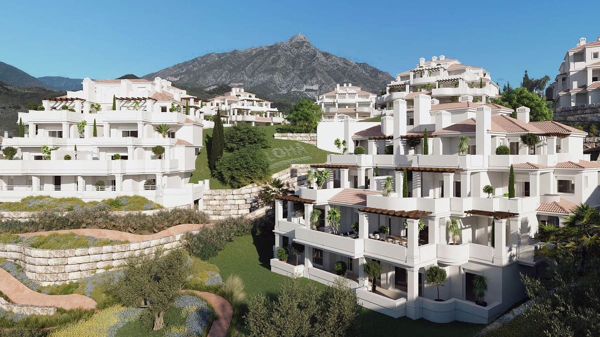 2 Zimmer Penthouse zu verkaufen in Nueva Andalucia mit Pool Garage - 475.000 € (Ref: 7870499)
