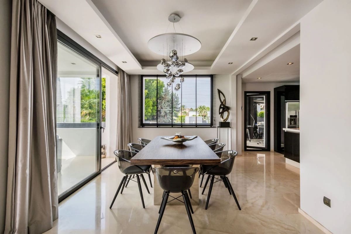 5 Zimmer Villa zu verkaufen in Golden Mile mit Pool Garage - 4.150.000 € (Ref: 7929657)