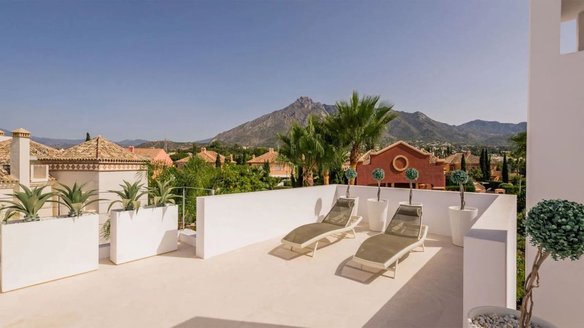 5 Zimmer Villa zu verkaufen in Golden Mile mit Pool Garage - 4.150.000 € (Ref: 7929657)