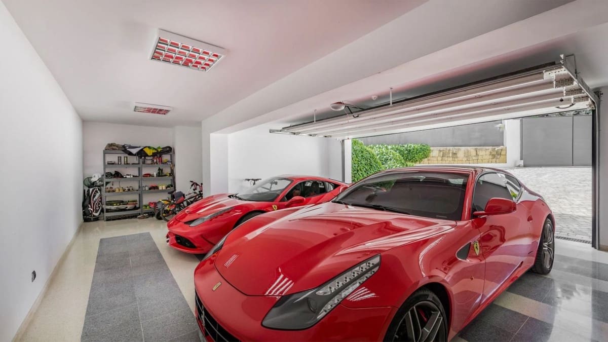 5 Zimmer Villa zu verkaufen in Golden Mile mit Pool Garage - 4.150.000 € (Ref: 7929657)