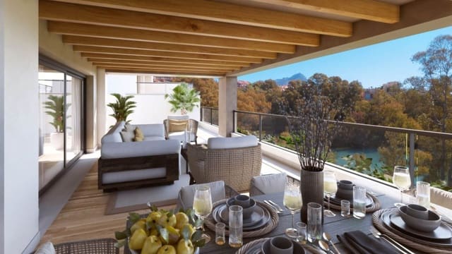 Apartamento de 3 habitaciones en Nueva Andalucia, Marbella en venta con piscina garaje - 950.000 € (Ref: 7960963)