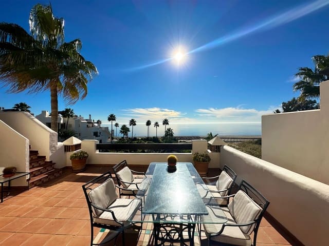 3 chambre Appartement à vendre à Estepona avec piscine garage - 1 295 000 € (Ref: 8024459)
