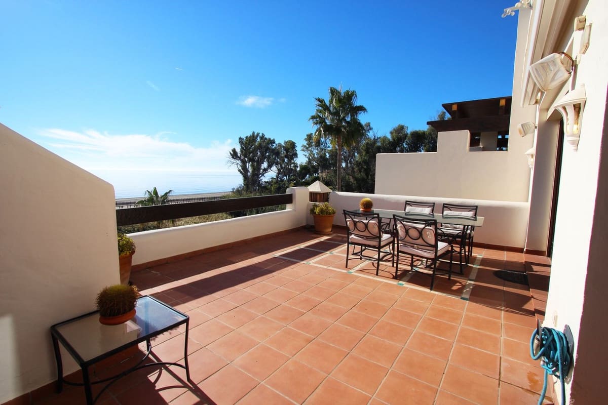 3 soveværelse Lejlighed til salg i Estepona med swimmingpool garage - € 1.295.000 (Ref: 8024459)