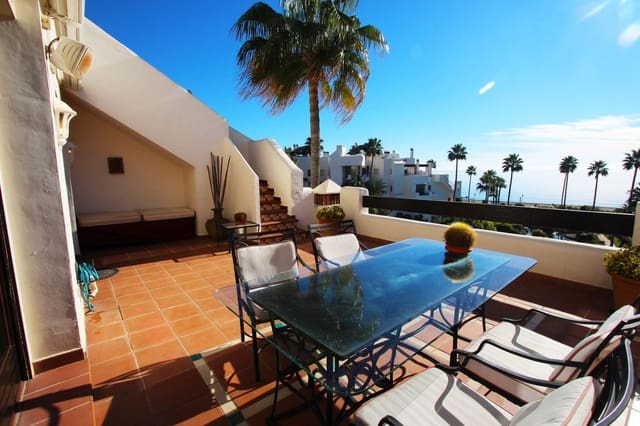 3 chambre Appartement à vendre à Estepona avec piscine garage - 1 295 000 € (Ref: 8024459)