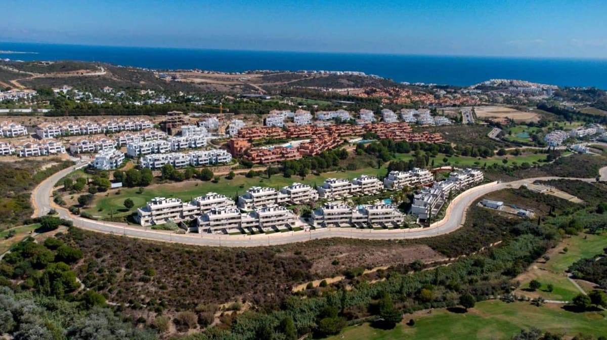 Apartamento de 3 habitaciones en Bahia de Casares en venta con piscina garaje - 390.000 € (Ref: 8093618)