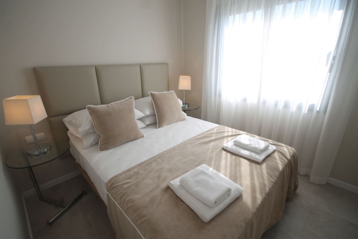 4 bedroom Villa for sale in El Faro with pool garage - € 899,000 (Ref: 8280124)