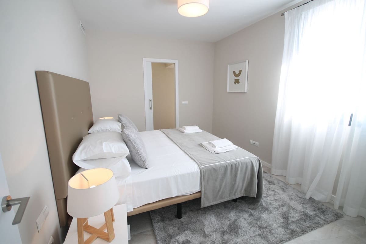 4 slaapkamer Villa te koop in El Faro met zwembad garage - € 849.000 (Ref: 8280124)