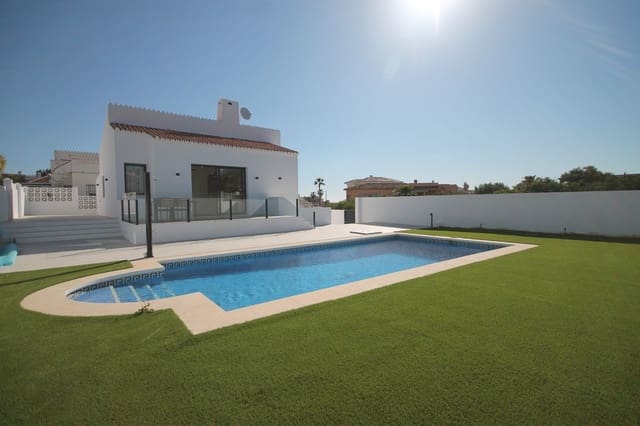 4 chambre Villa/Maison à vendre à El Faro, Mijas avec piscine garage - 849 000 € (Ref: 8280124)