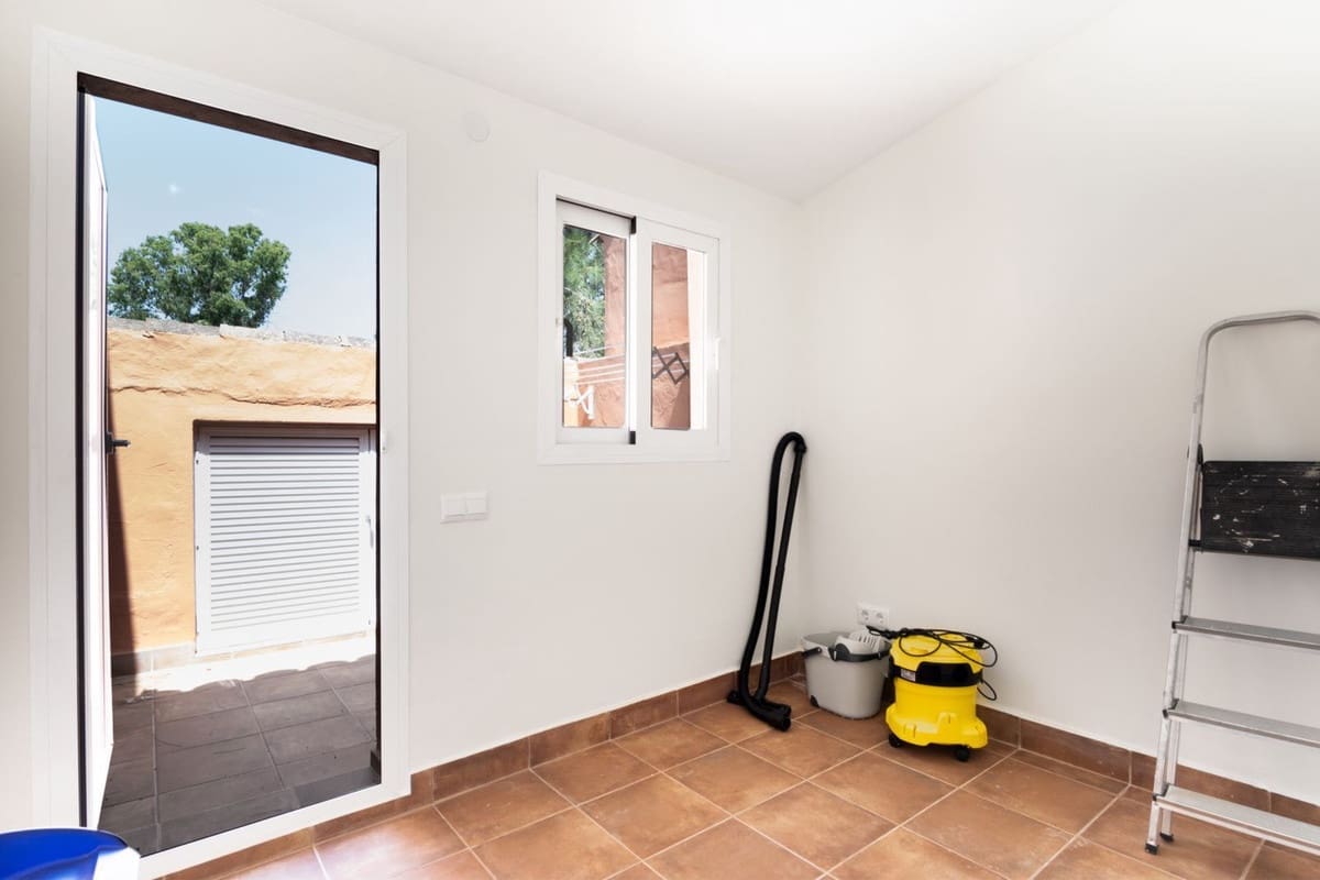 3 soveværelse Penthouse til salg i Guadalmina med swimmingpool garage - € 950.000 (Ref: 8343731)