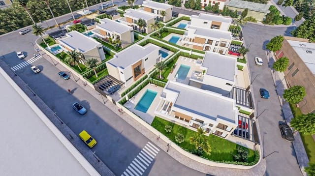 4 chambre Villa/Maison à vendre à La Duquesa / Puerto de la Duquesa, Manilva avec piscine garage - 960 000 € (Ref: 8371753)