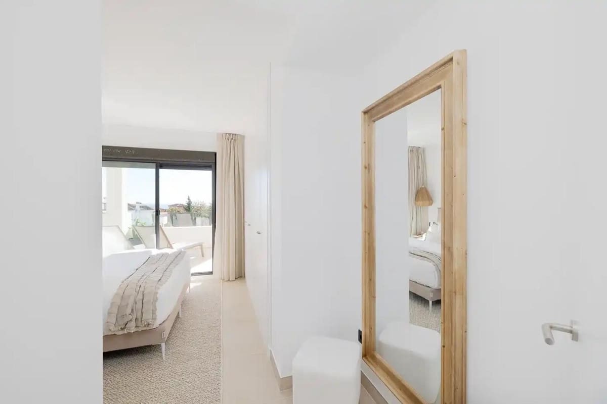 3 sypialnia Apartament na sprzedaż w Bahia de Casares z basenem garażem - 418 800 € (Ref: 8427921)