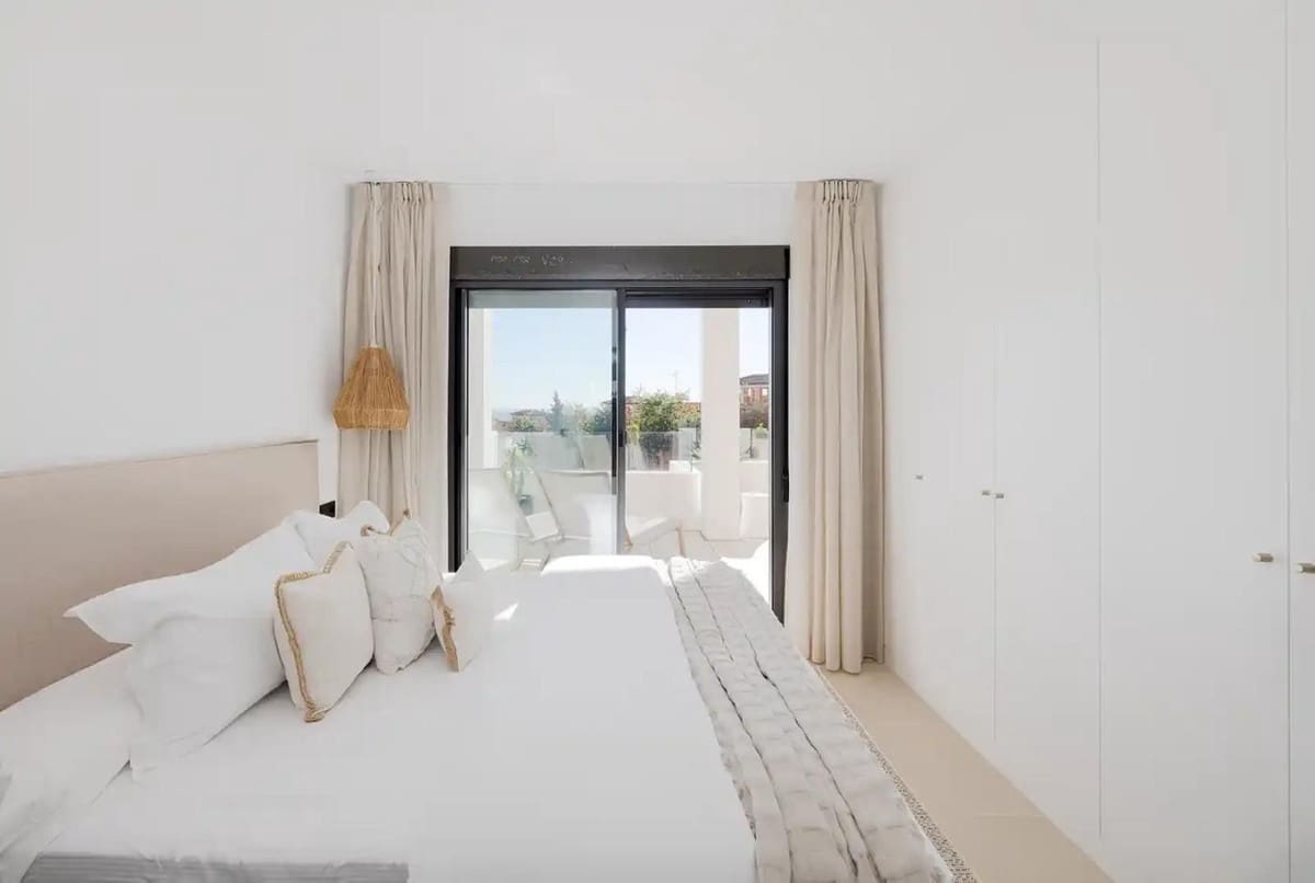 3 bedroom Apartment for sale in Bahia de Casares with pool garage - € 448,000 (Ref: 8427921)