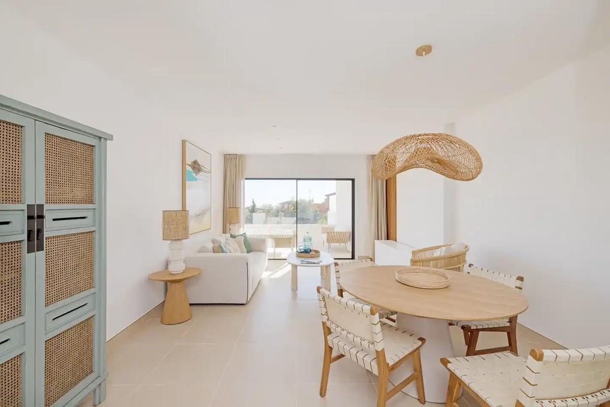 3 bedroom Apartment for sale in Bahia de Casares with pool garage - € 448,000 (Ref: 8427921)