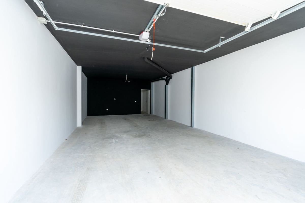 3 slaapkamer Huis te koop in Mijas Costa met zwembad garage - € 845.000 (Ref: 8440860)