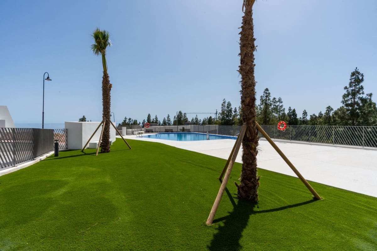 3 slaapkamer Huis te koop in Mijas Costa met zwembad garage - € 845.000 (Ref: 8440860)