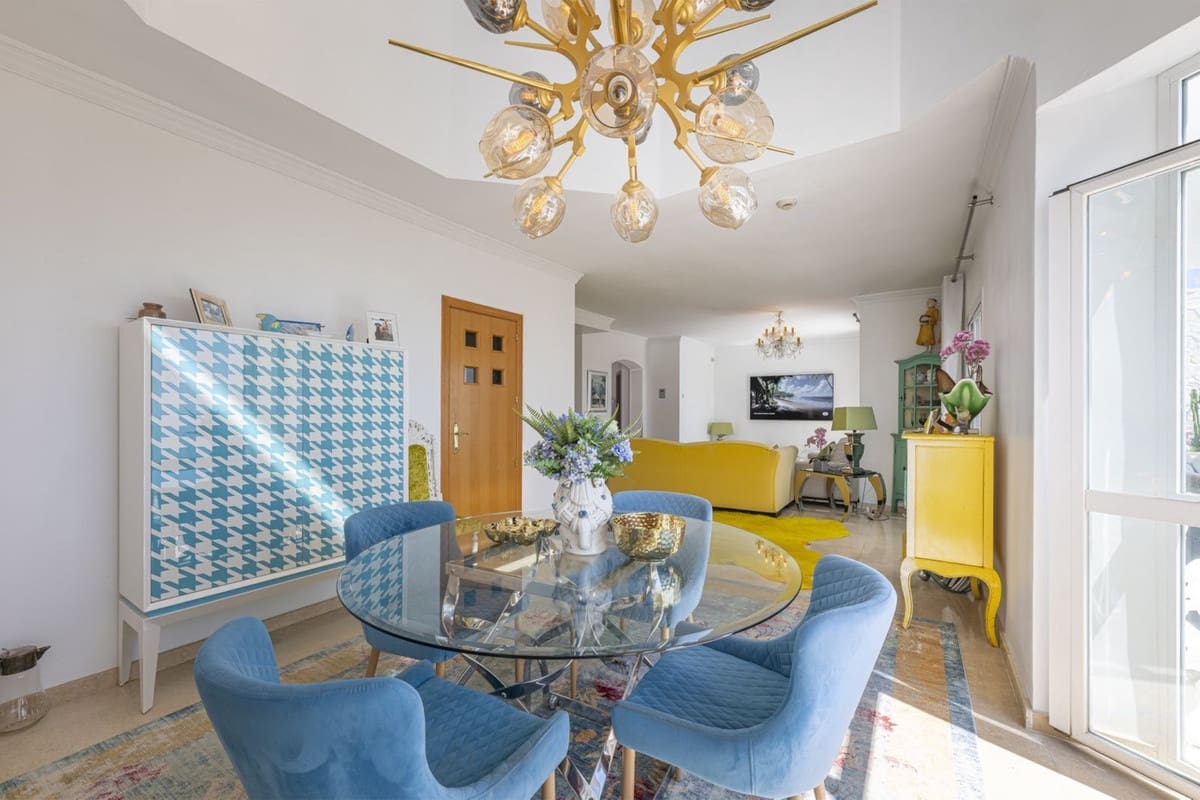 3 bedroom Townhouse for sale in La Mairena with garage - € 980,000 (Ref: 8474268)