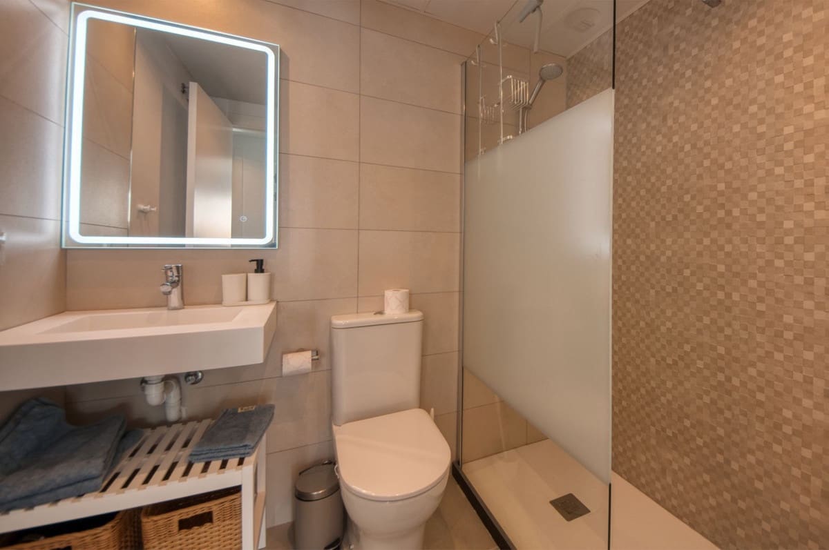 3 makuuhuone Kattohuoneisto myytävänä paikassa Benahavis mukana uima-altaan 
autotalli - 750 000 € (Ref: 8474269)