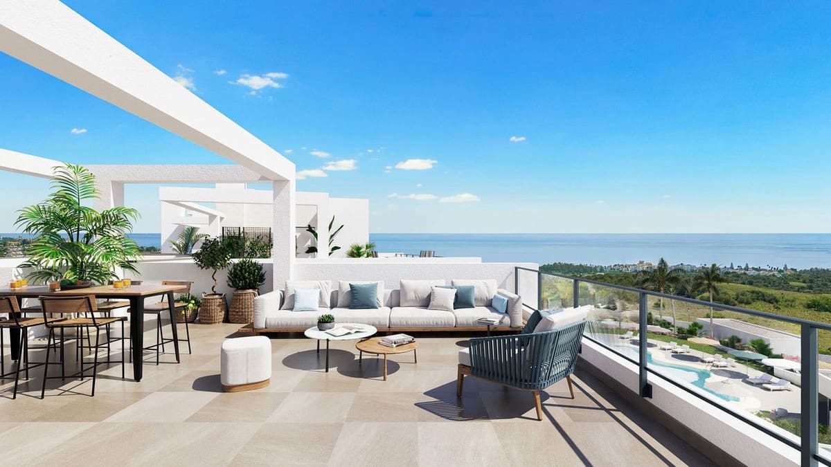 2 bedroom Apartment for sale in Estepona with pool garage - € 303,000 (Ref: 8478795)
