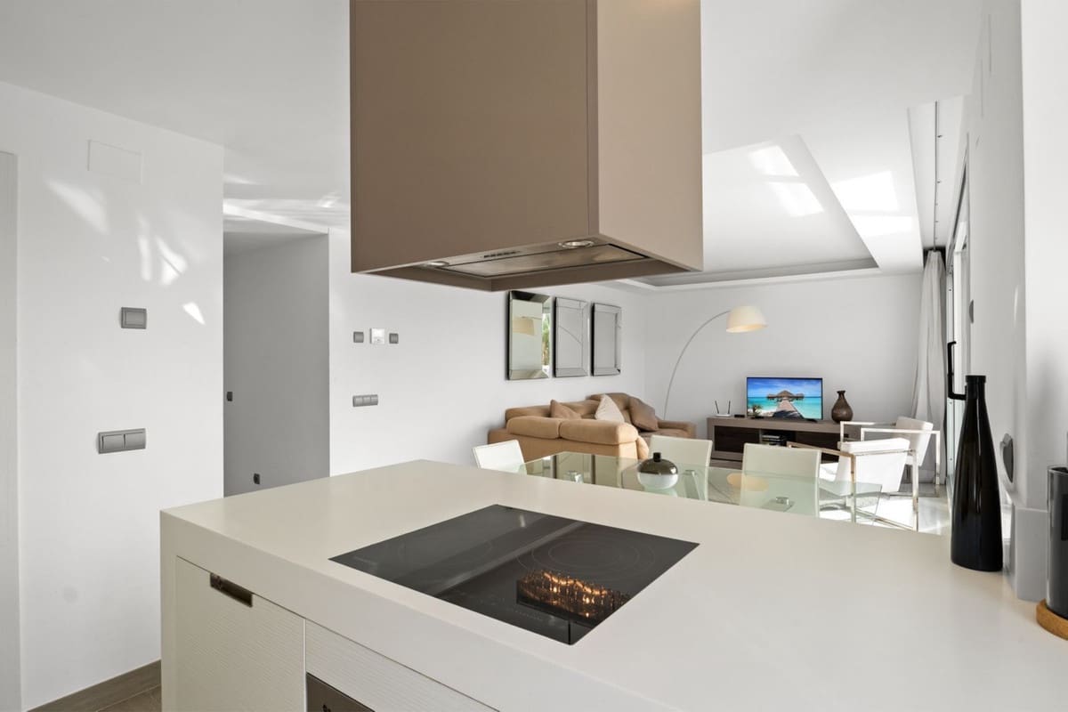 3 soverom Leilighet til salgs i San Pedro de Alcantara med svømmebasseng garasje - € 1 150 000 (Ref: 8481490)