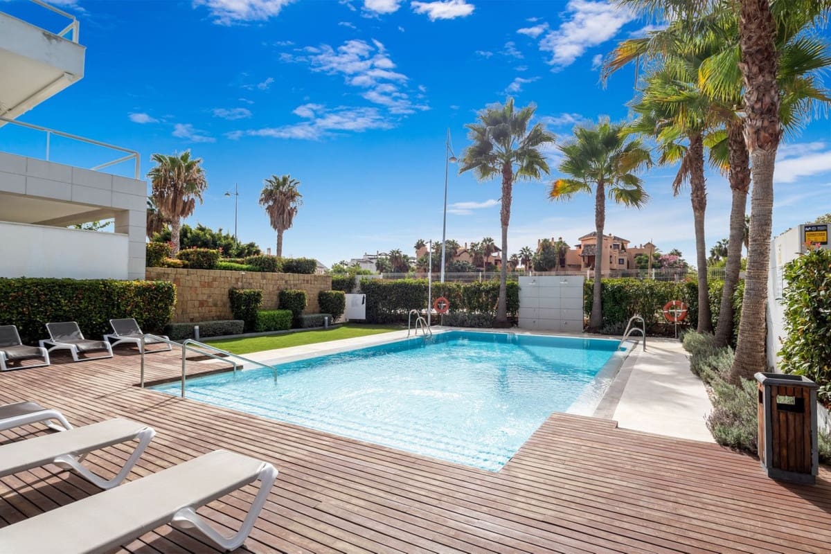 3 soverom Leilighet til salgs i San Pedro de Alcantara med svømmebasseng garasje - € 1 150 000 (Ref: 8481490)