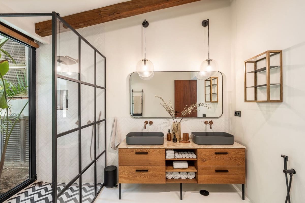 5 bedroom Villa for sale in Nueva Andalucia with pool garage - € 5,895,000 (Ref: 8524264)