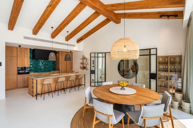 Chalet de 5 habitaciones en Nueva Andalucia, Marbella en venta con piscina garaje - 5.895.000 € (Ref: 8524264)