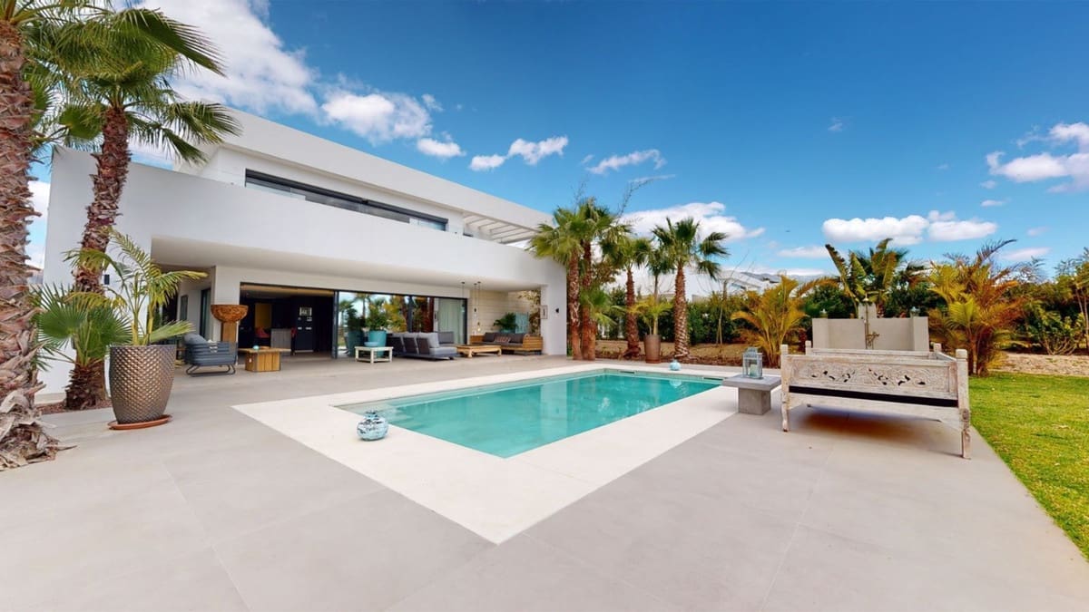 3 Zimmer Villa zu verkaufen in La Cala Golf mit Pool Garage - 1.950.000 € (Ref: 8548473)