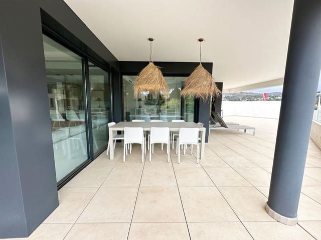 3 slaapkamer Appartement te koop in El Paraiso, Estepona met zwembad garage - € 750.000 (Ref: 8558821)