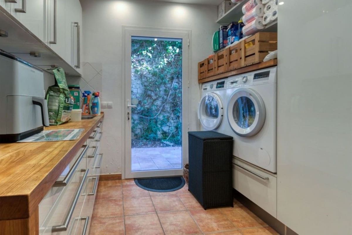 4 sovrum Villa till salu i Mijas med pool garage - 1 395 000 € (Ref: 8594287)