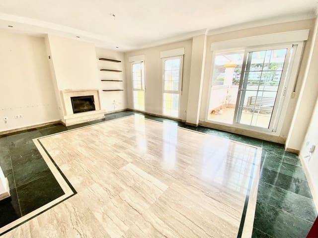 3 chambre Maison de Ville à vendre à Calahonda, Mijas avec piscine garage - 650 000 € (Ref: 8594290)