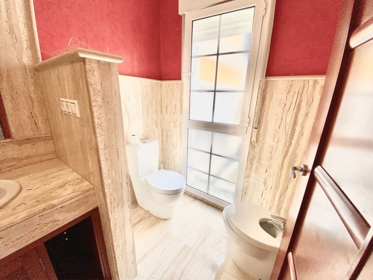 3 chambre Maison de Ville à vendre à Calahonda avec piscine garage - 650 000 € (Ref: 8594290)