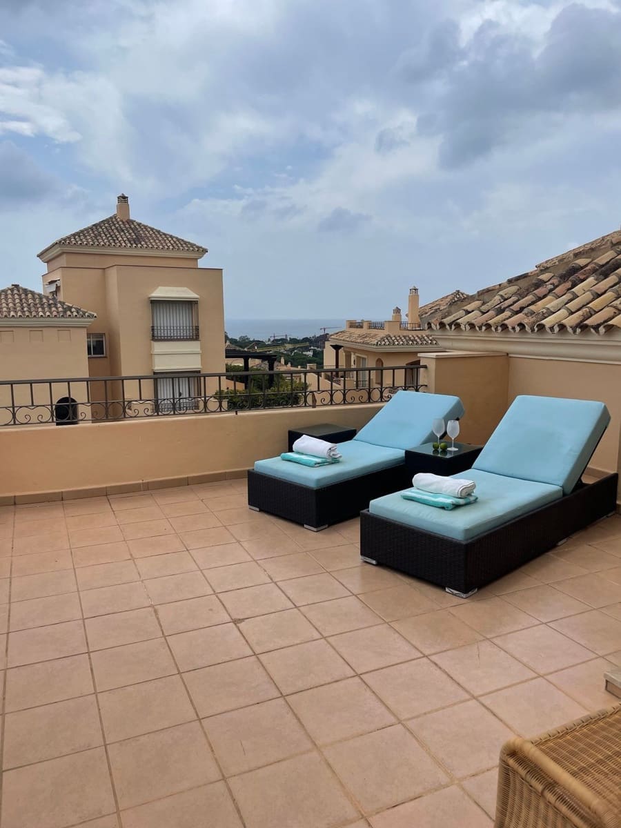 4 sypialnia Apartament na sprzedaż w Elviria z basenem garażem - 1 449 000 € (Ref: 8664513)