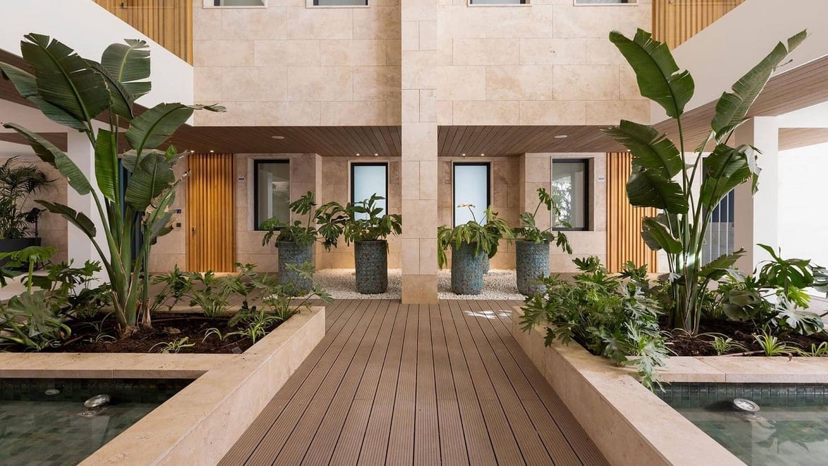 2 bedroom Apartment for sale in Estepona with pool garage - € 3,003,000 (Ref: 8670891)