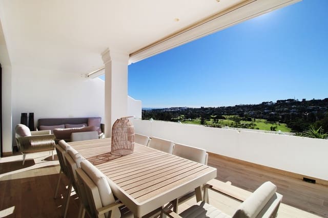 4 slaapkamer Penthouse te koop in Nueva Andalucia, Marbella met zwembad garage - € 2.750.000 (Ref: 8695877)