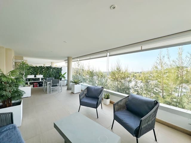 Apartamento de 3 habitaciones en Benahavís en venta con piscina garaje - 649.000 € (Ref: 8705703)