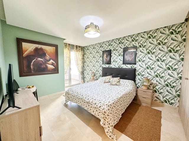 Apartamento de 3 habitaciones en Benahavís en venta con piscina garaje - 649.000 € (Ref: 8705703)