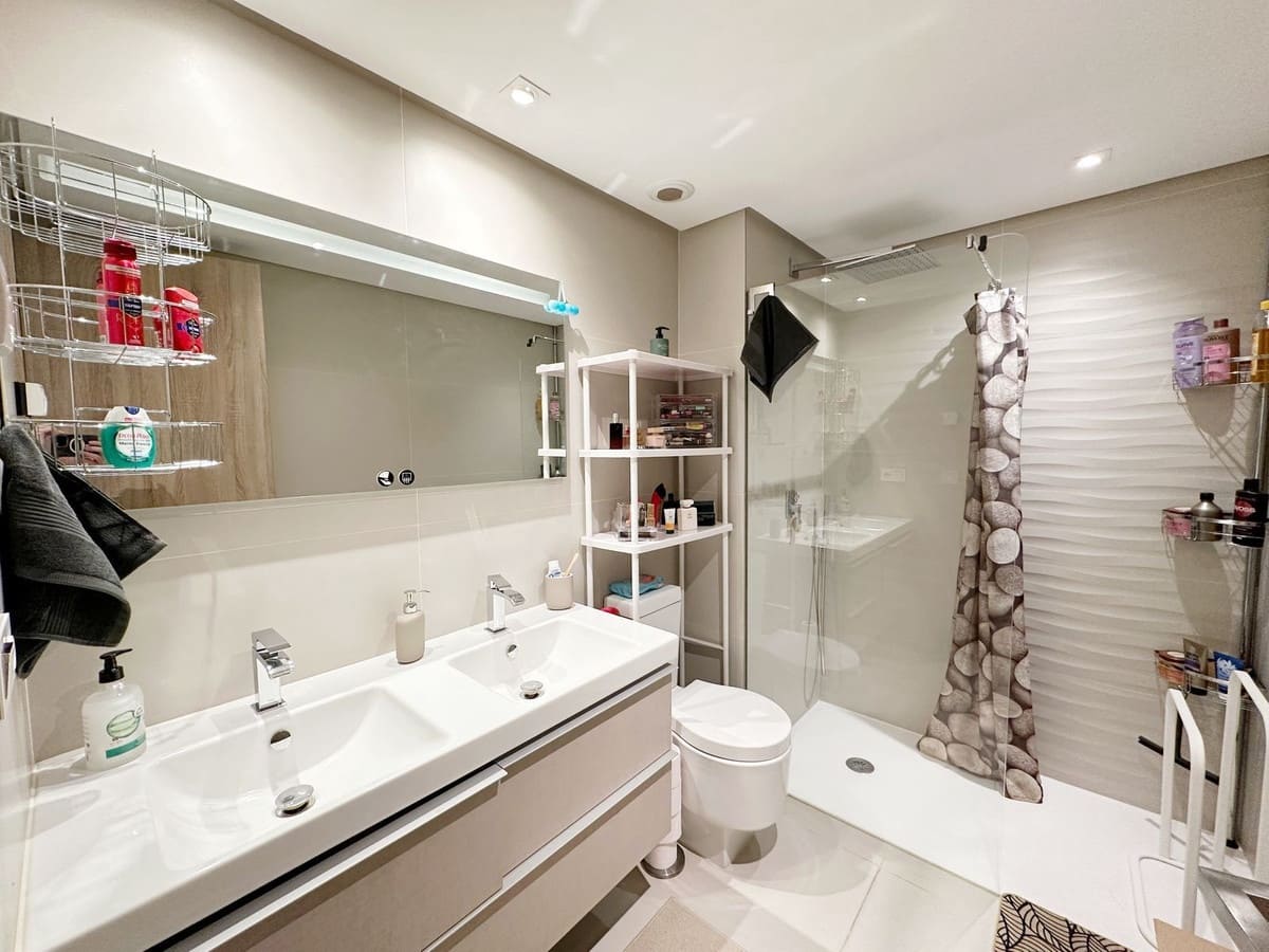 3 bedroom Apartment for sale in Benahavis with pool garage - € 649,000 (Ref: 8705703)